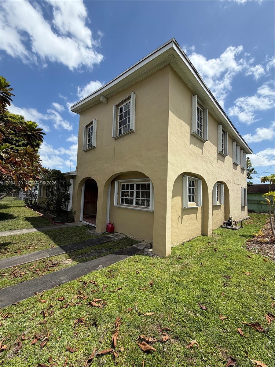 WESTWOOD LAKE 2ND ADDN - Residential