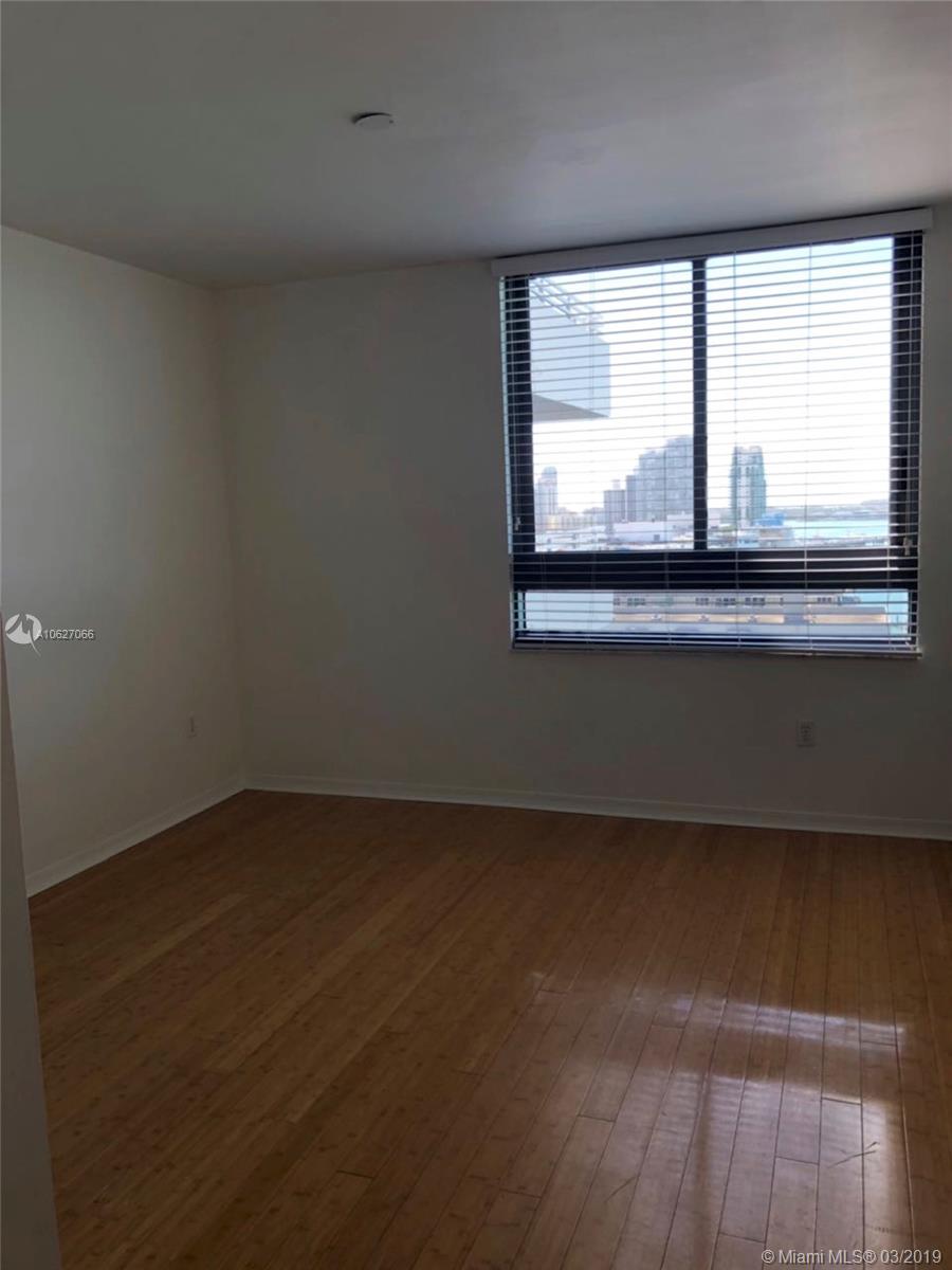 THE WAVERLY AT SOUTH BEAC - Residential Lease