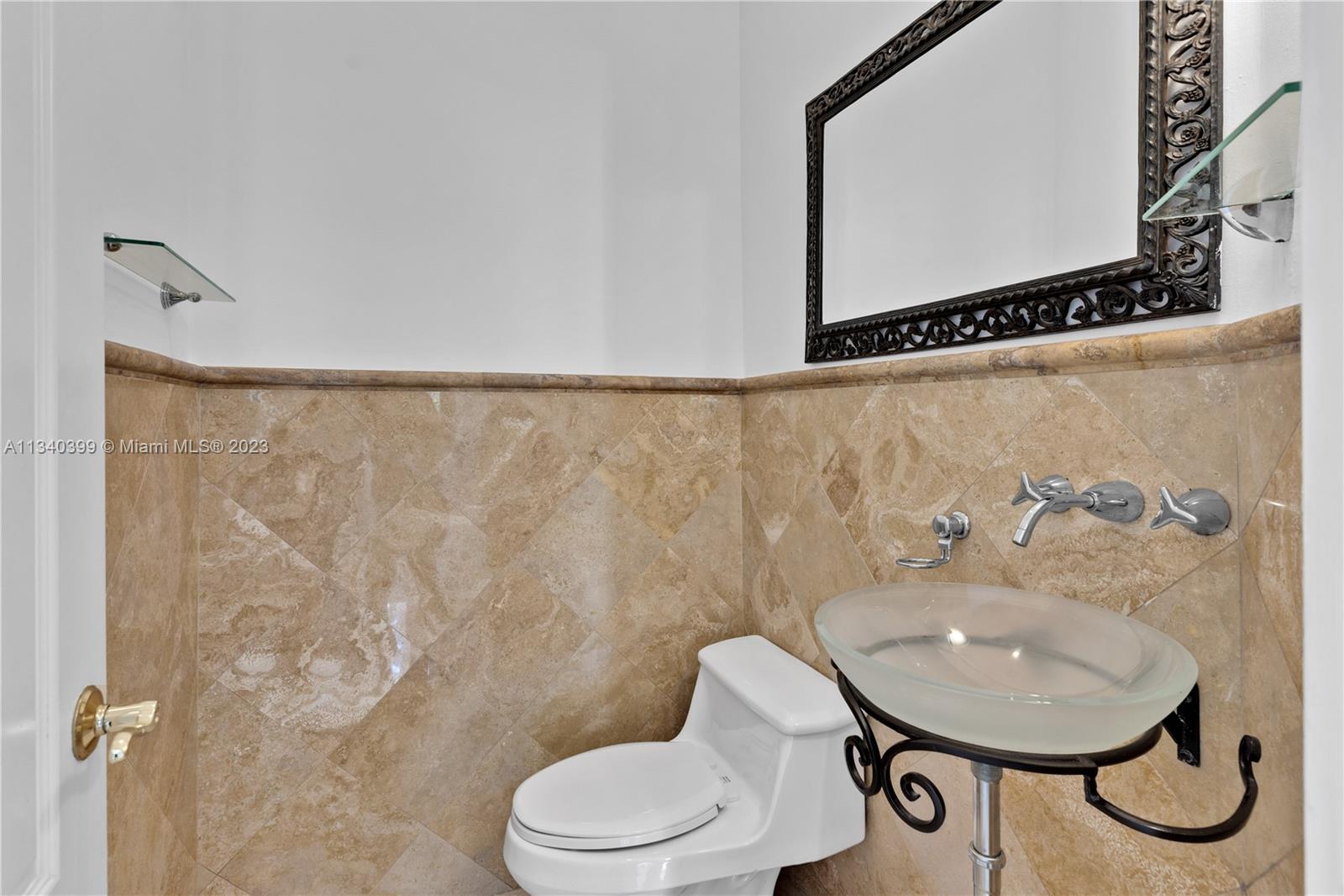 TROPICAL ISLE HOMES SUB 1 - Residential