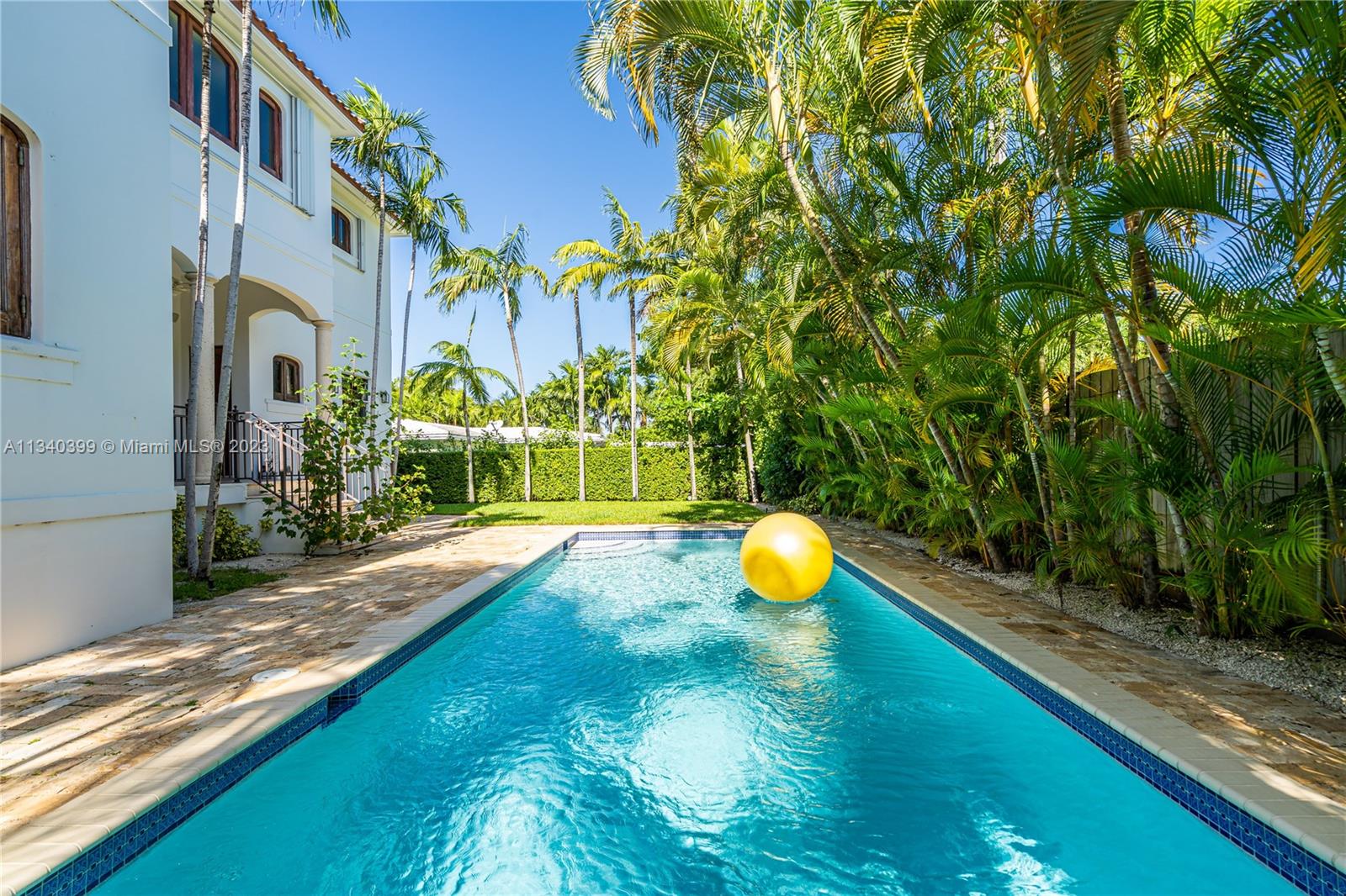 TROPICAL ISLE HOMES SUB 1 - Residential