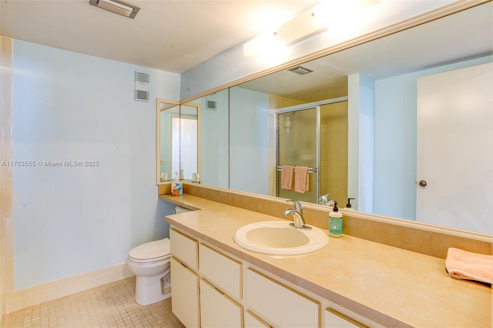 CYPRESS BEND CONDOMINIUM - Residential