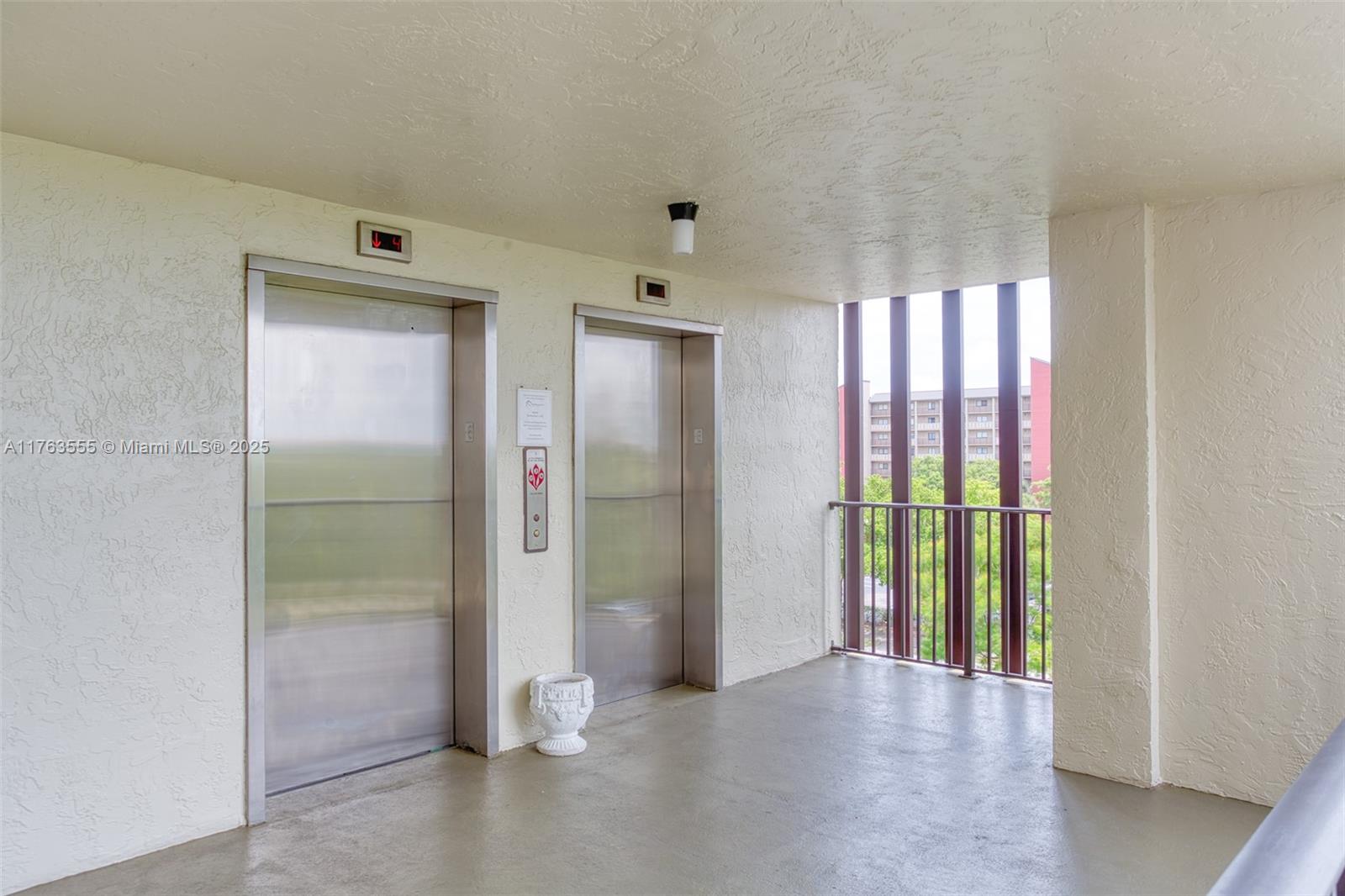 CYPRESS BEND CONDOMINIUM - Residential