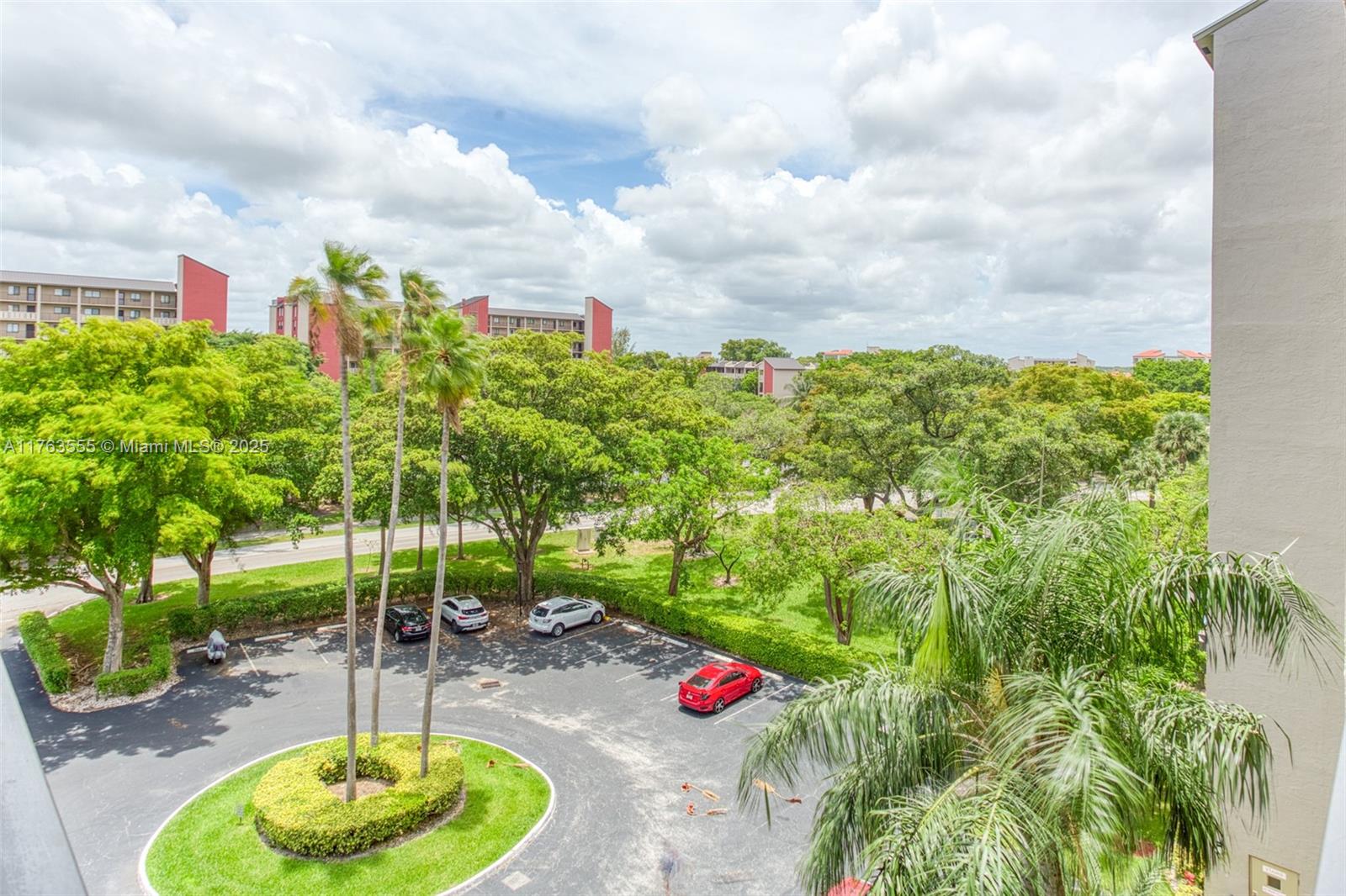 CYPRESS BEND CONDOMINIUM - Residential
