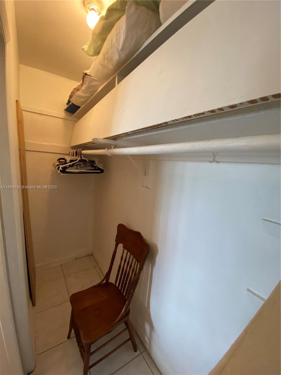 COLONIAL HOUSE CONDO - Residential Lease