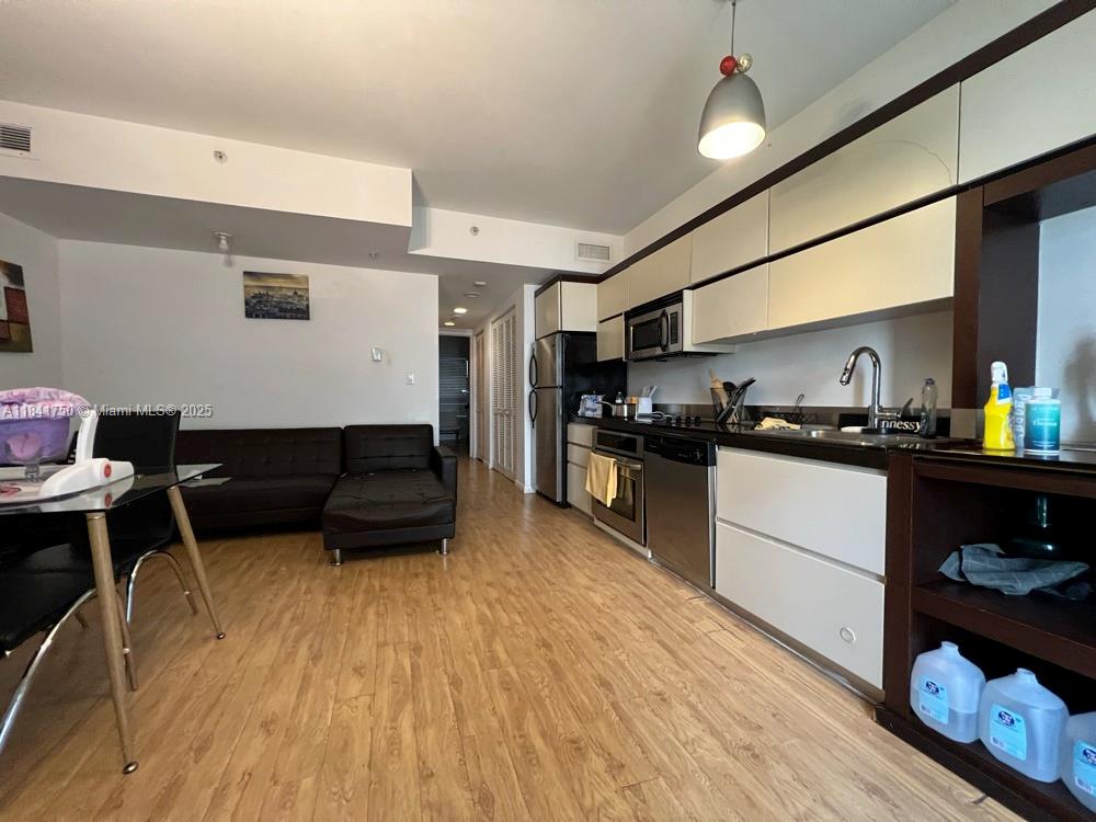 Discover the charm of South Beach in this stylish one-bedroom apartment now available for rent. Featuring a spacious layout, the unit includes modern touches like an in-unit washer/dryer and a large walk-in closet for added convenience. Enjoy the luxury of an assigned parking space, ensuring a stress-free arrival every time. On-site amenities such as a fully equipped gym and multiple pools provide the perfect setting for relaxation and fitness. Plus, take advantage of the exclusive beach chair and umbrella service, bringing the beach directly to you. With 24-hour security and hurricane-resistant windows and doors, you can feel secure and comfortable in your new home.