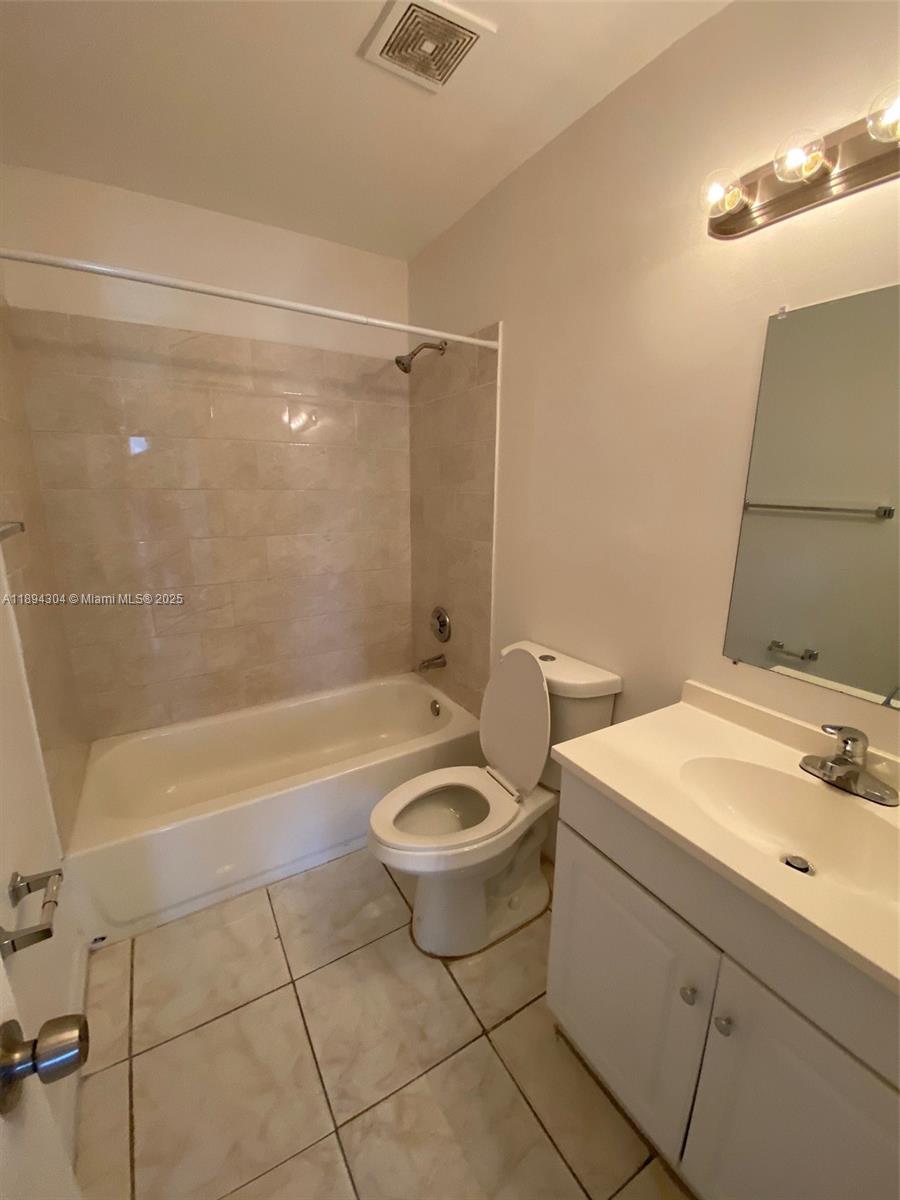 PINEWOOD HEIGHTS - Residential Lease