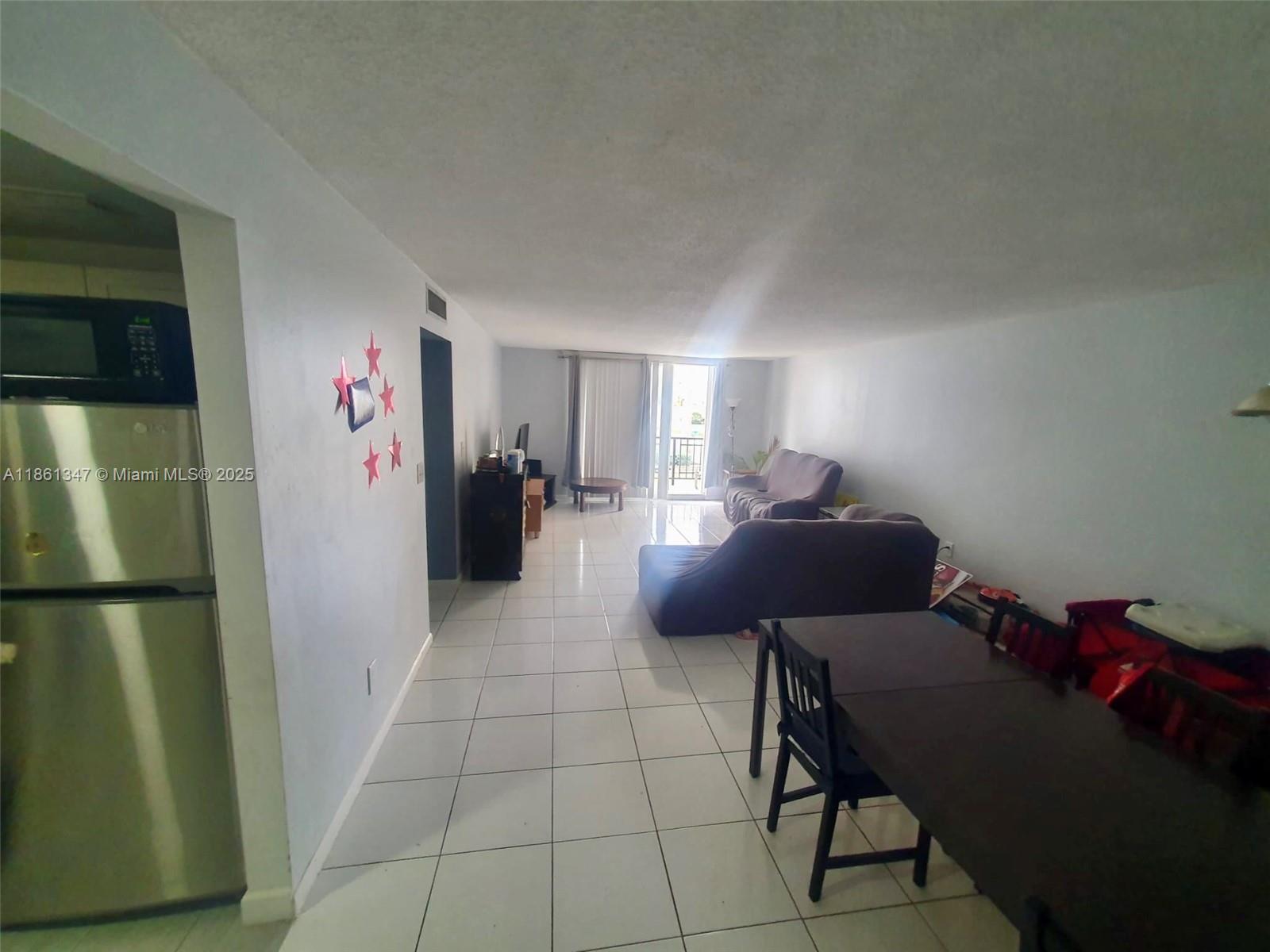 OXFORD TOWERS CONDO - Residential Lease