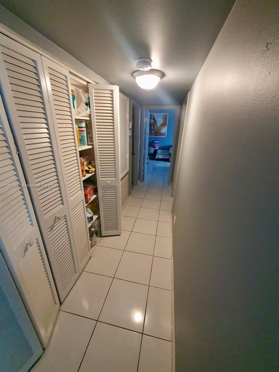OXFORD TOWERS CONDO - Residential Lease