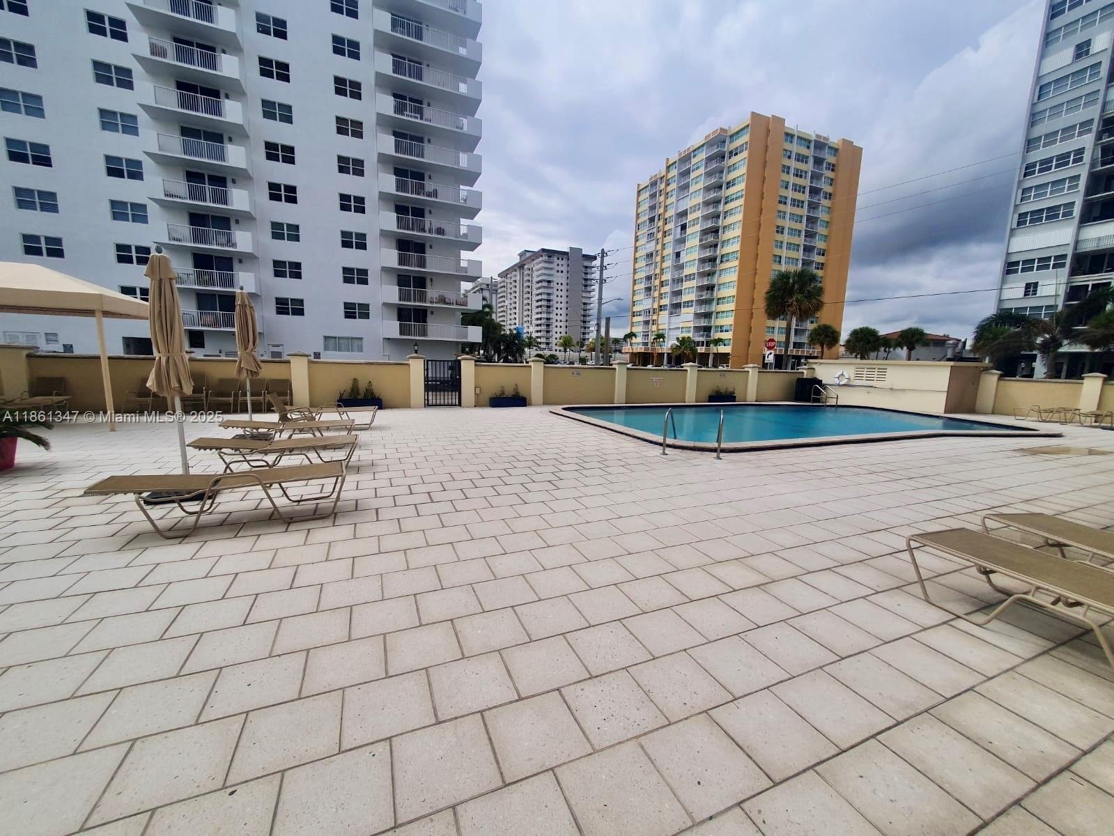 OXFORD TOWERS CONDO - Residential Lease
