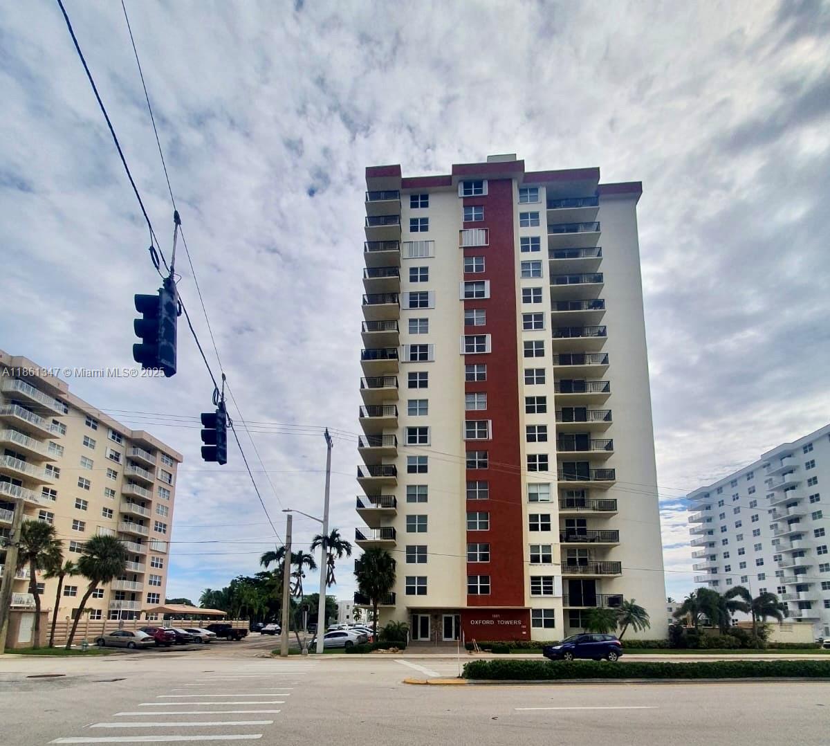 Steps to the beach, close to new Publix and Hollywood Blvd, short ride to Fort Lauderdale Airport. Tile floors throughout, new kitchen with stainless steel appliances, updated bathrooms. Spacious 2/2, with walk-in-closet, overlooking pool area. Move-in ready.