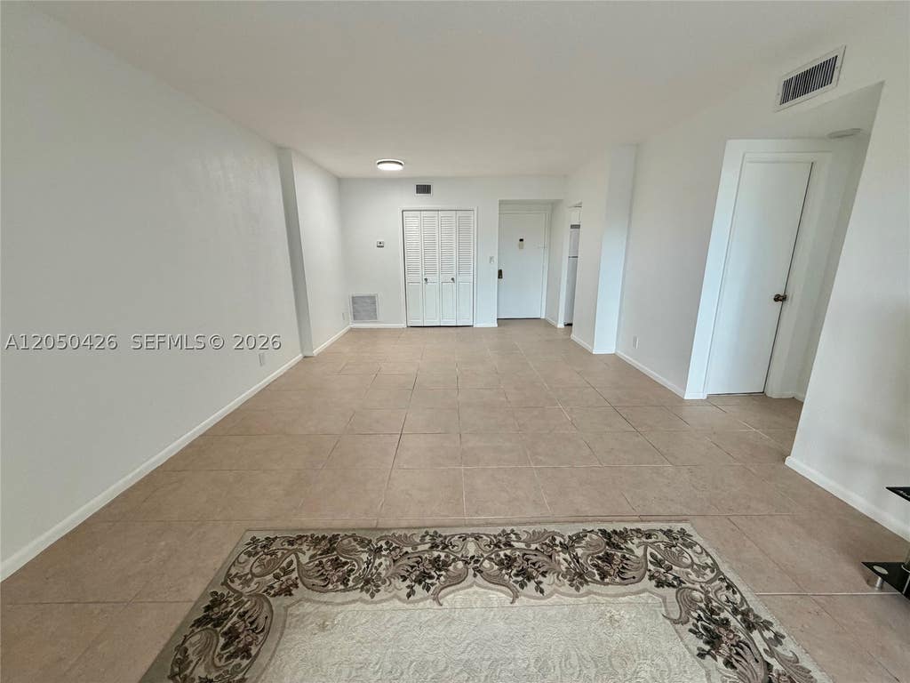 Photo of 4400 Hillcrest Dr #308A, Hollywood, FL 33021 (MLS # A12050426)