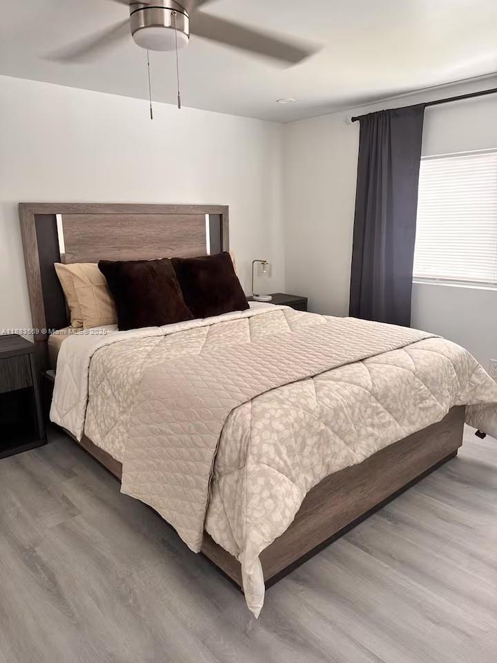 CLAIR LAKE - Residential