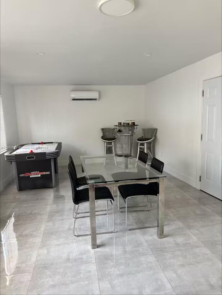 CLAIR LAKE - Residential