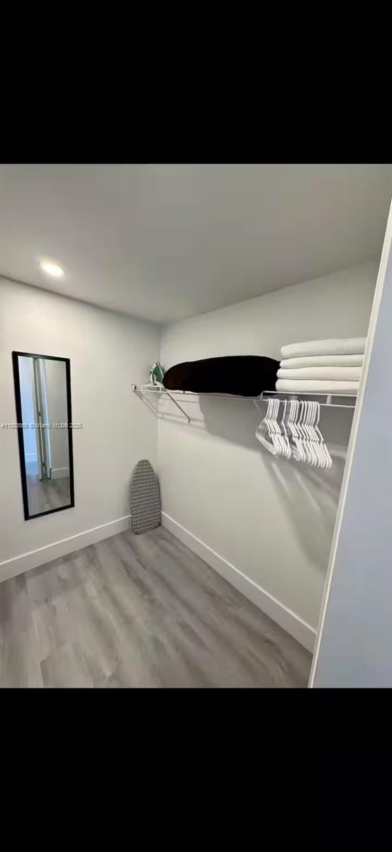 CLAIR LAKE - Residential