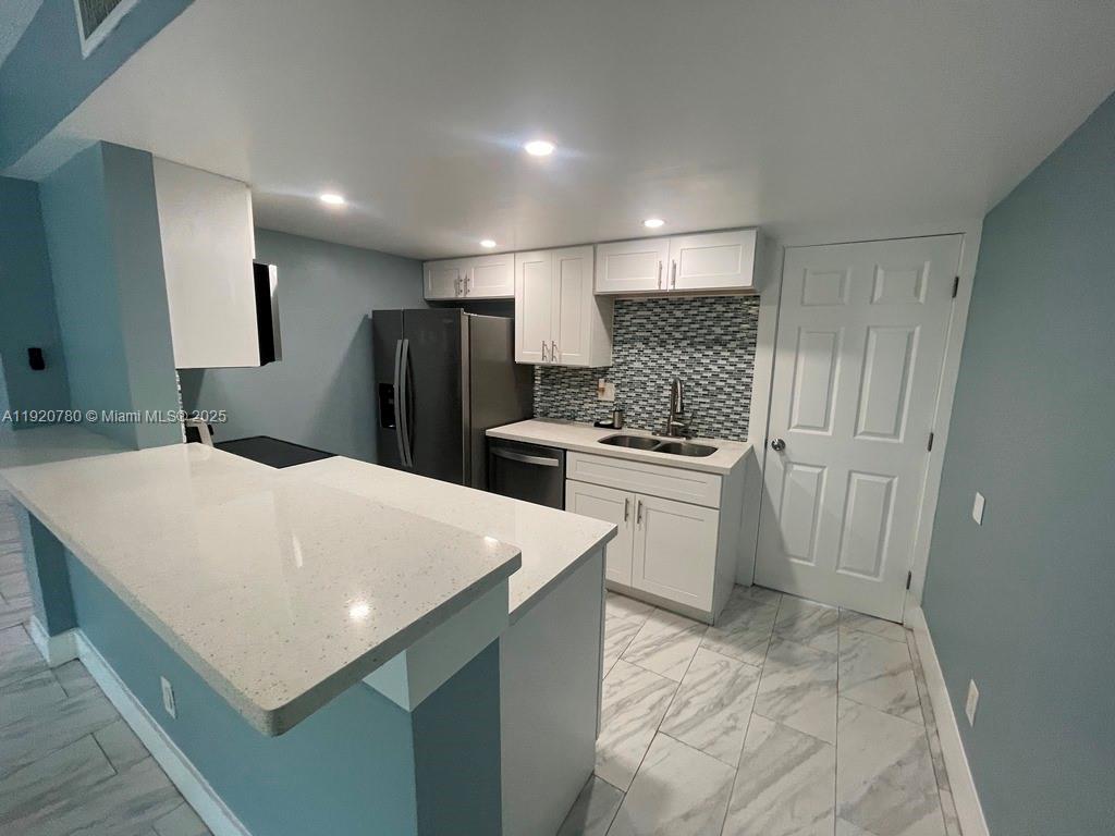 COCONUT CREEK 10TH SEC - Residential Lease