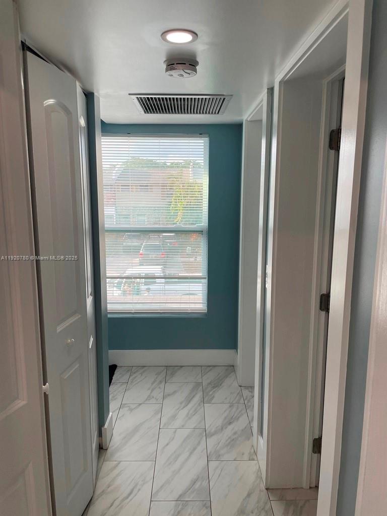 COCONUT CREEK 10TH SEC - Residential Lease