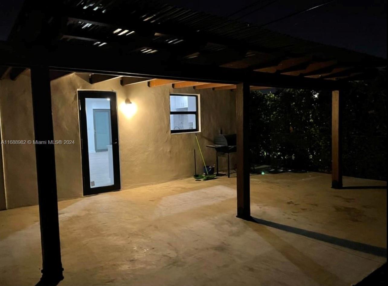 OAKLAWN SUB - Residential Lease