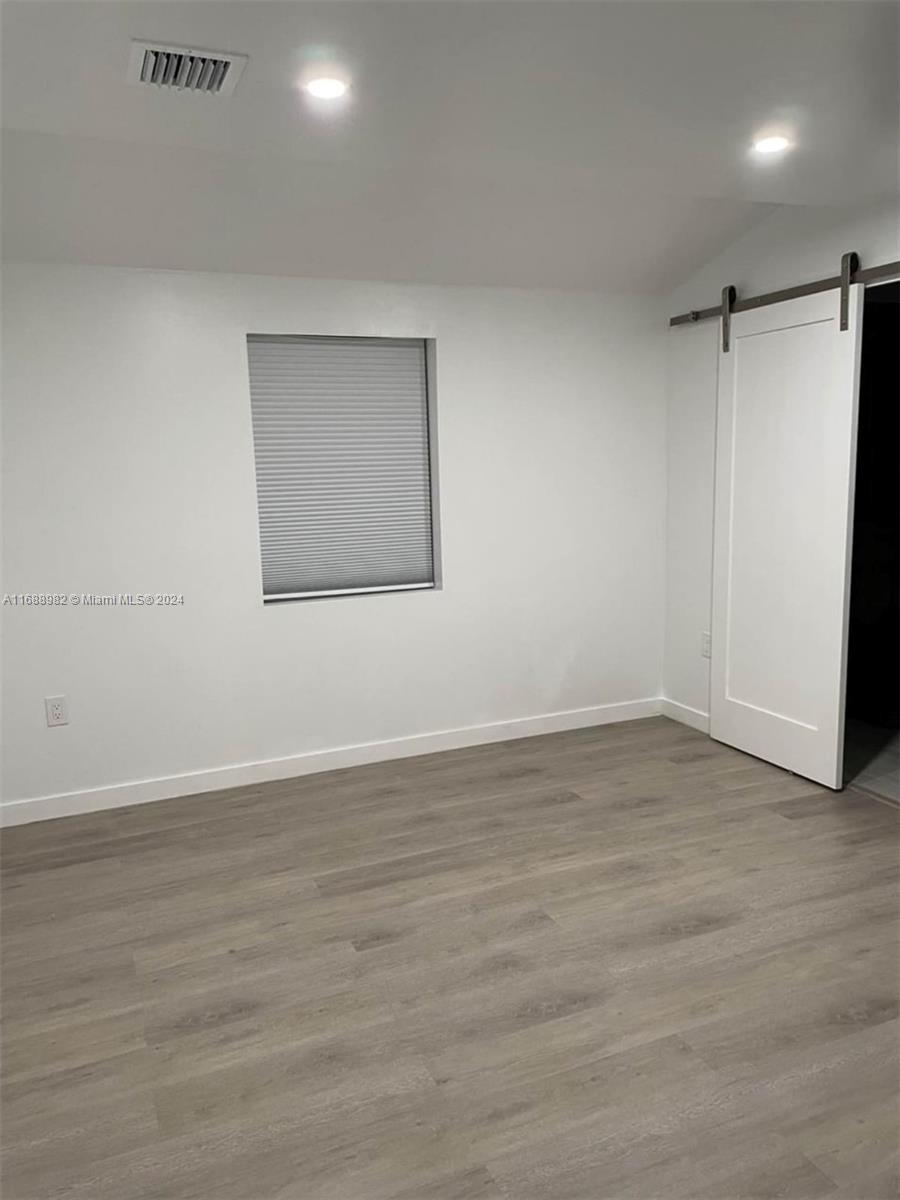 OAKLAWN SUB - Residential Lease
