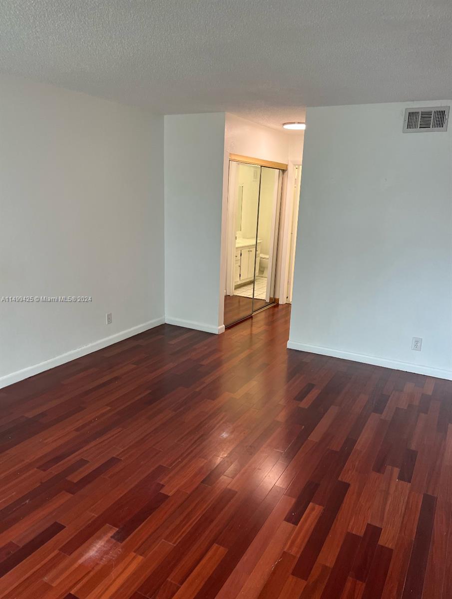Racquet Club - Residential