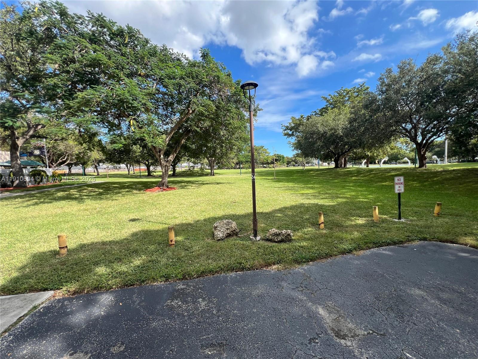 KENDALL CENTER - Residential Lease