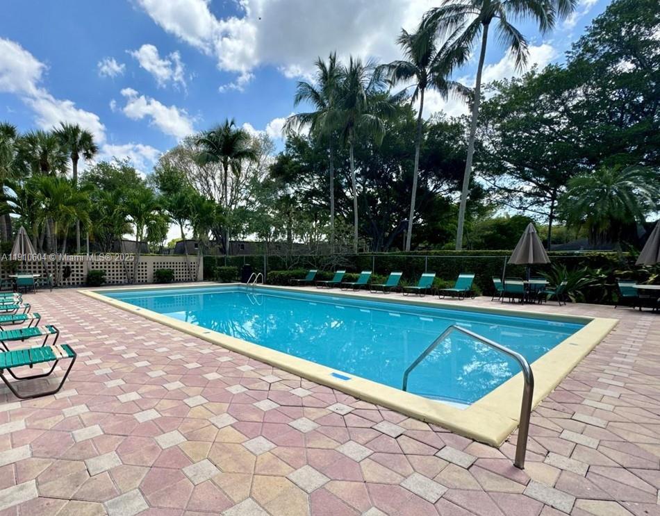 KENDALL CENTER - Residential Lease