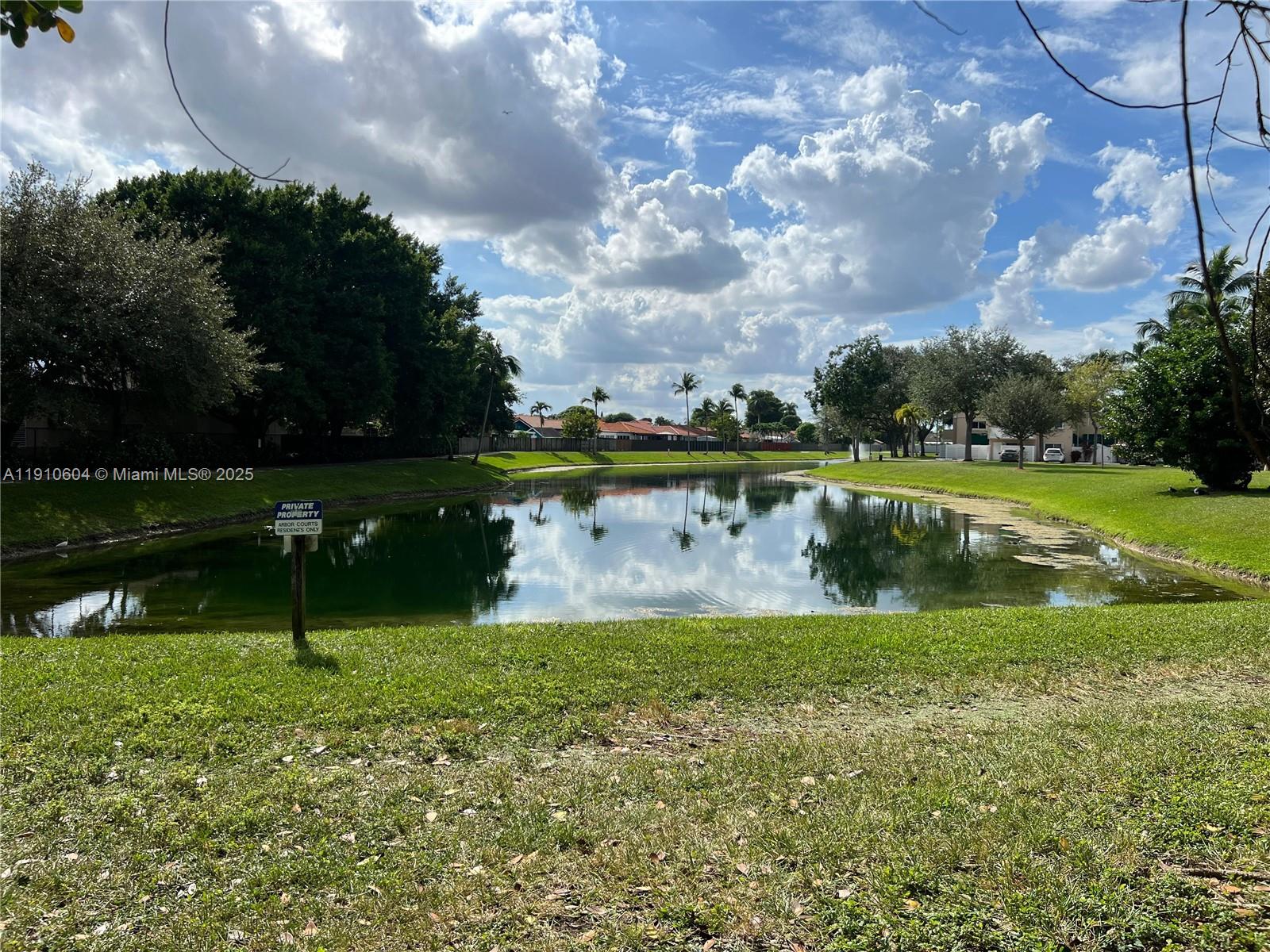 KENDALL CENTER - Residential Lease