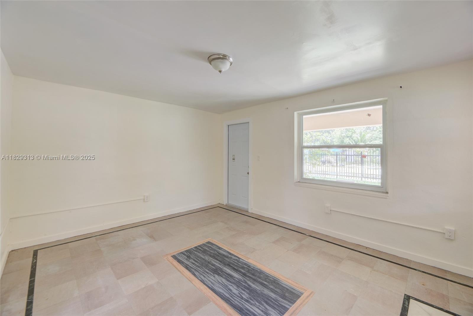 2153 NW 92nd St, Miami, FL, 33147/$445,000 4 2153 NW 92nd St