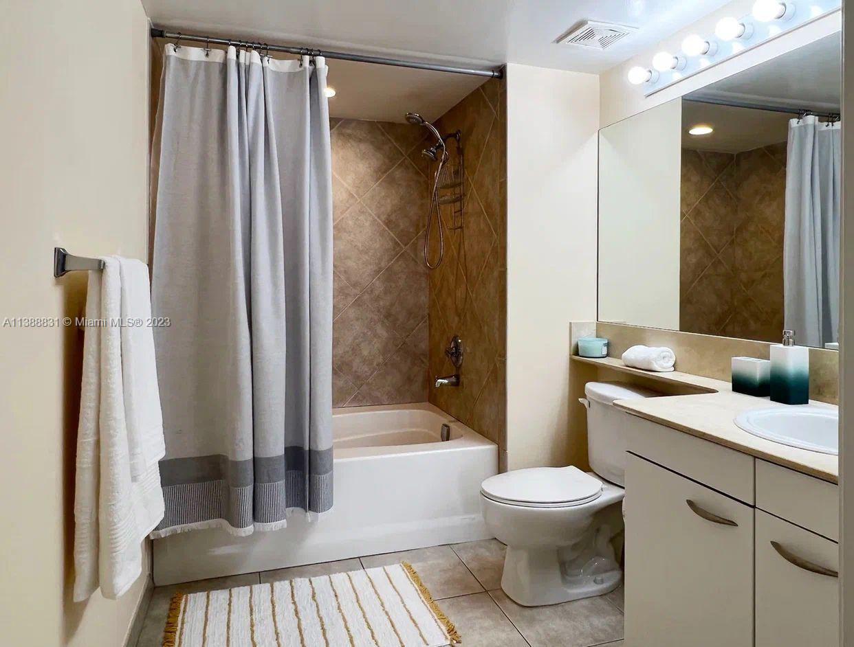 2080 OCEAN DRIVE CONDO - Residential Lease