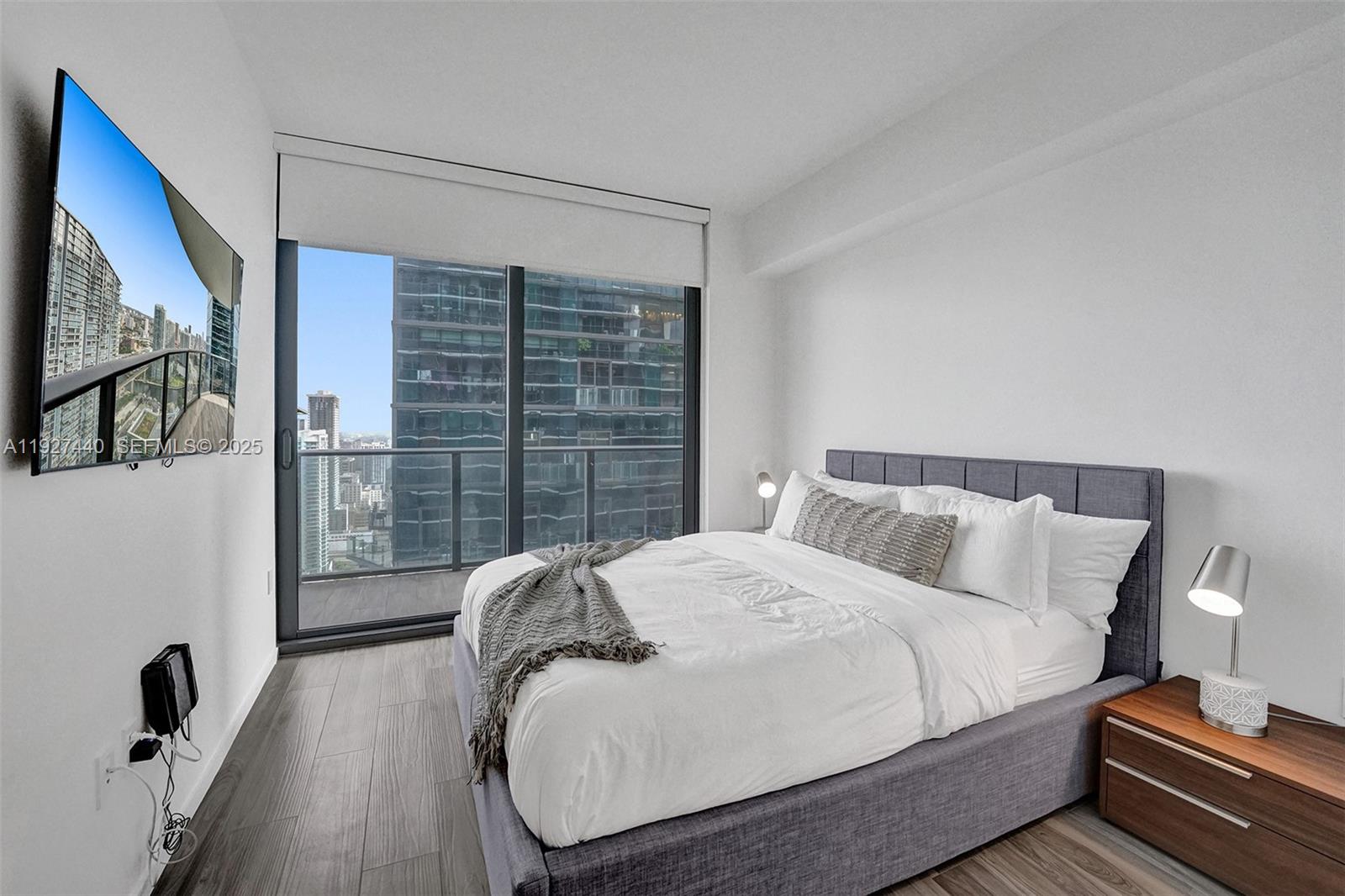 801 SMA RESIDENCES CONDO - Residential Lease