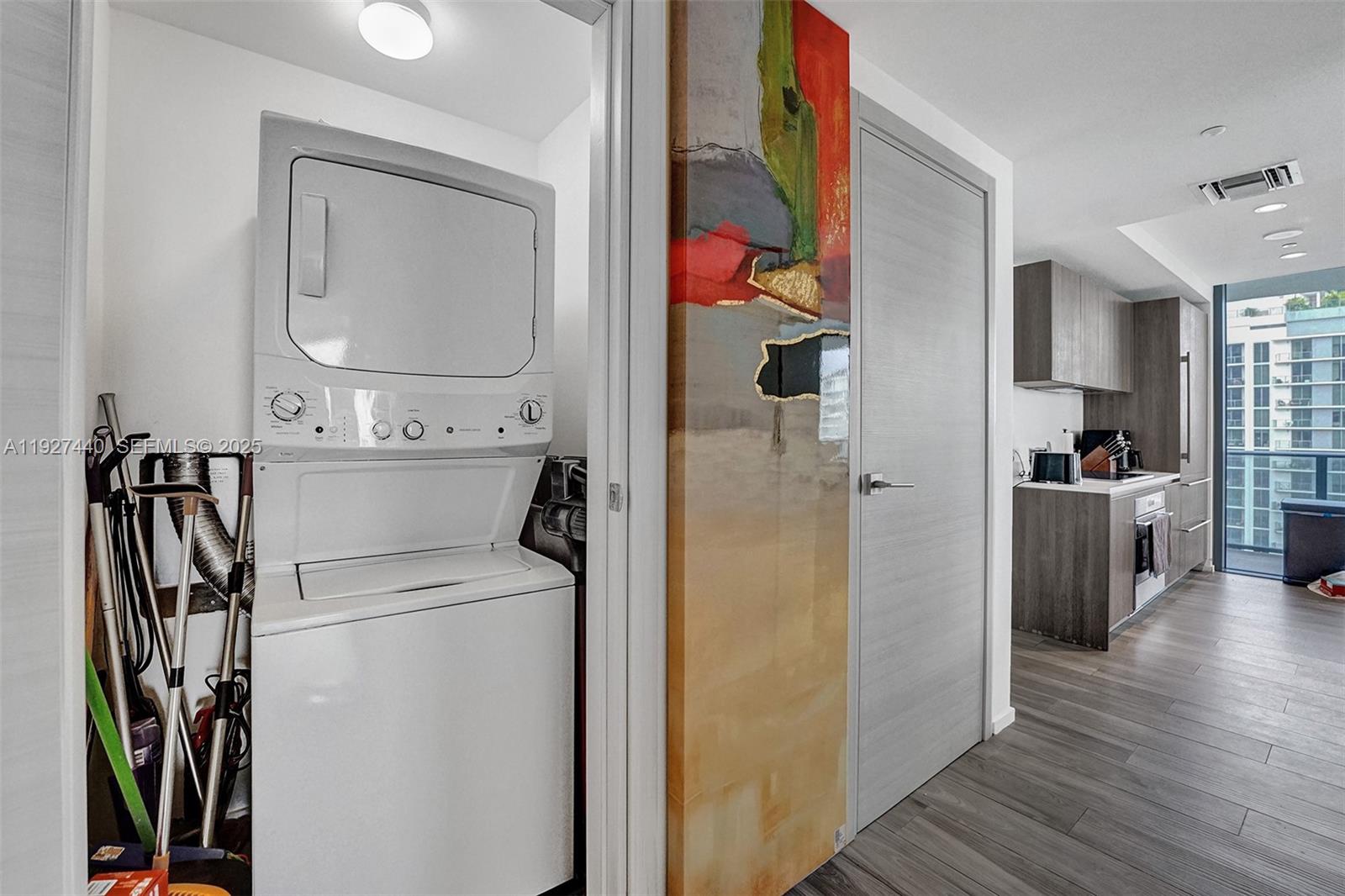 801 SMA RESIDENCES CONDO - Residential Lease