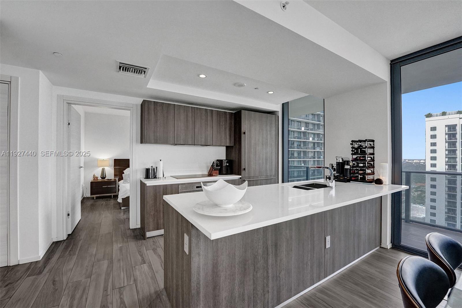 801 SMA RESIDENCES CONDO - Residential Lease