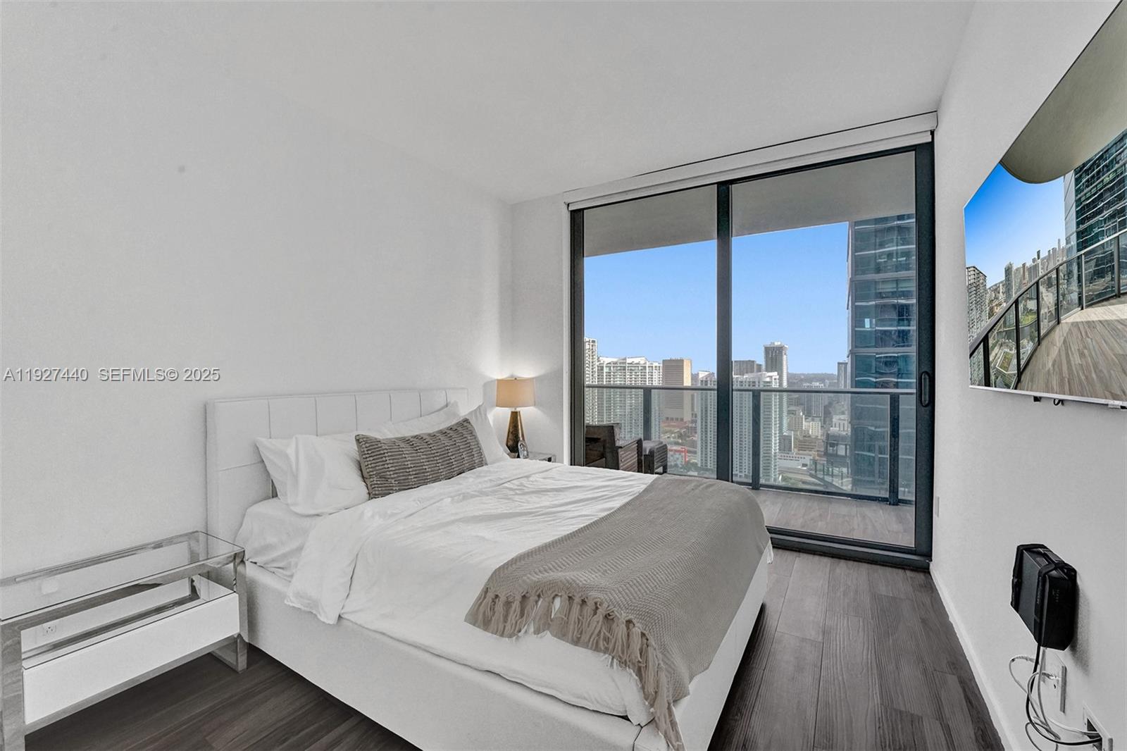 801 SMA RESIDENCES CONDO - Residential Lease