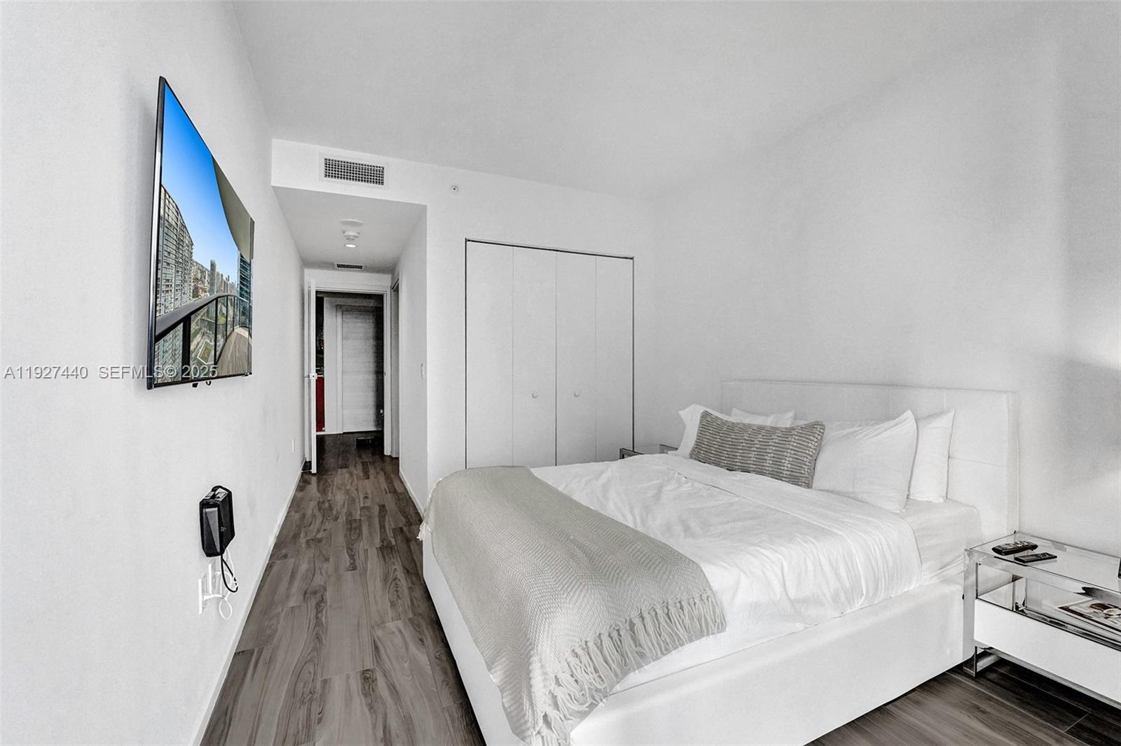 801 SMA RESIDENCES CONDO - Residential Lease