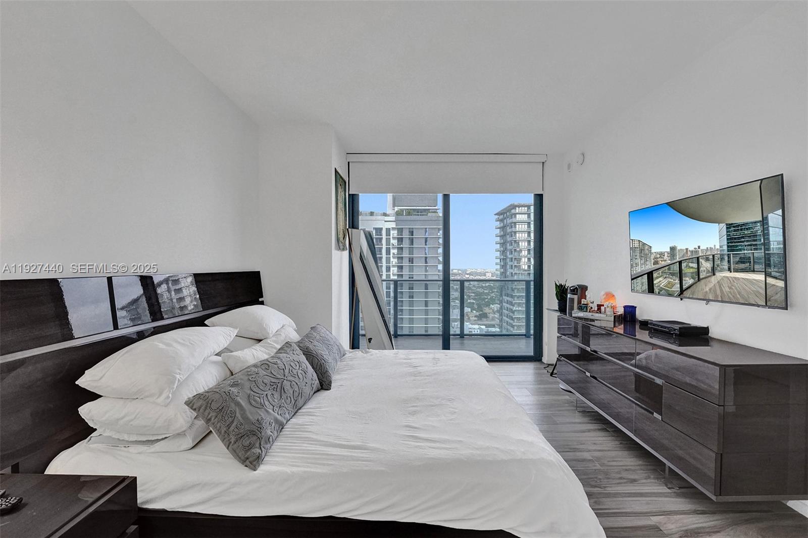 801 SMA RESIDENCES CONDO - Residential Lease