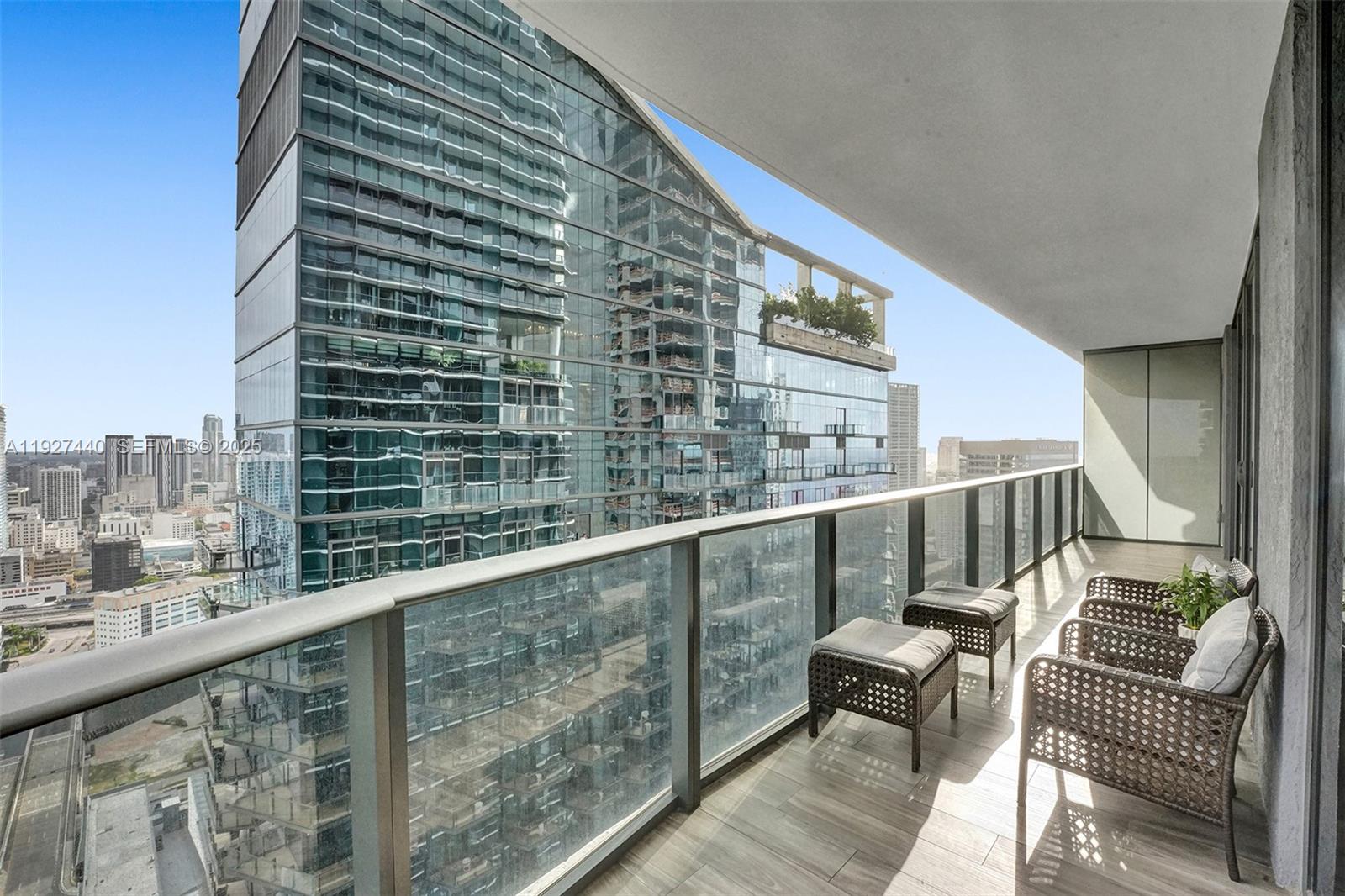 801 SMA RESIDENCES CONDO - Residential Lease