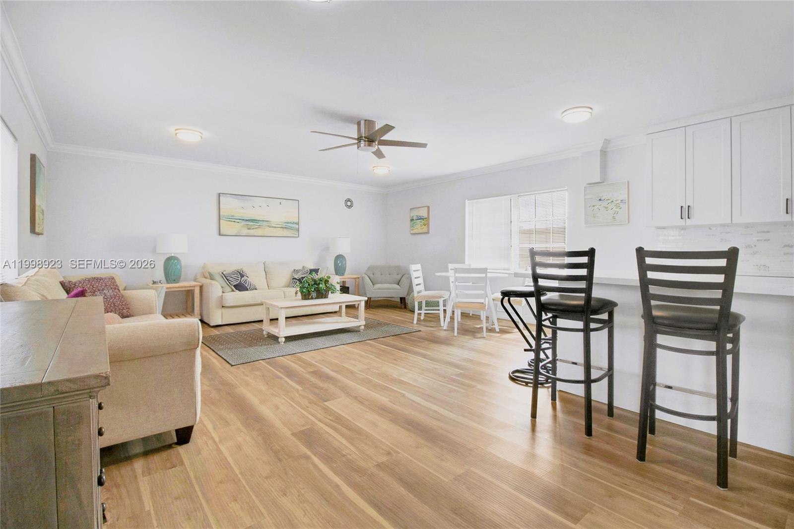 IMPERIAL POINT GARDENS CO - Residential Lease