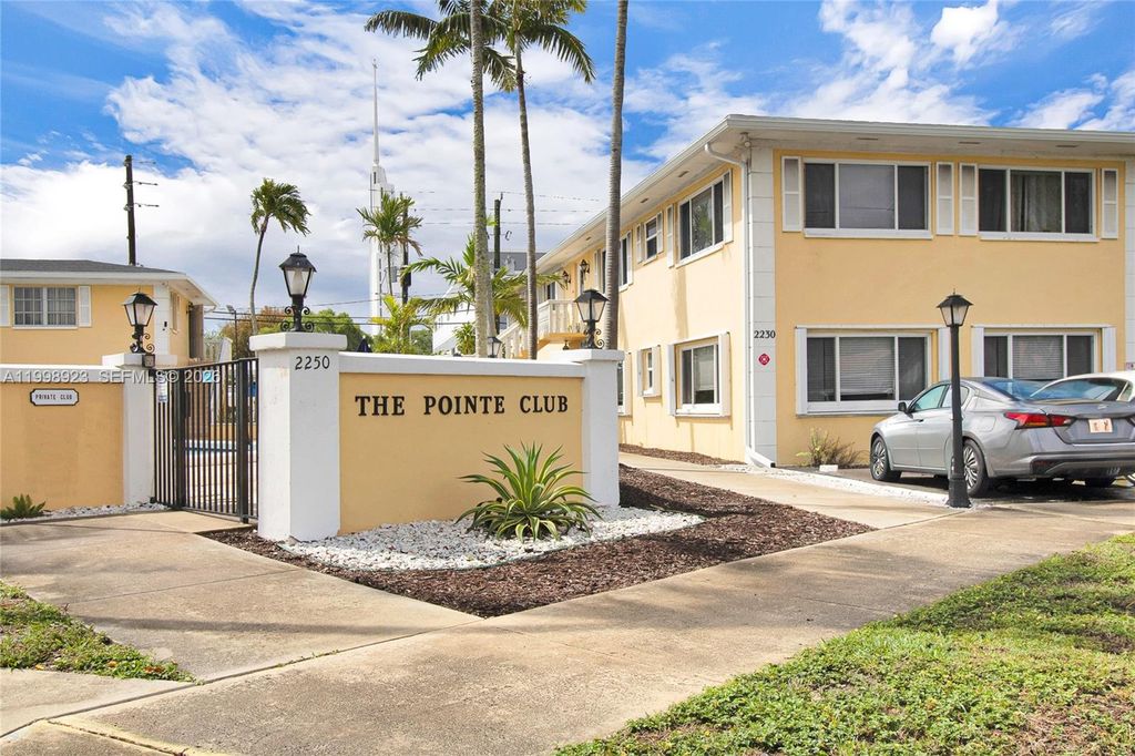 Photo of 2230 NE 56th Pl #227, Fort Lauderdale, FL 33308 (MLS # A11998923)