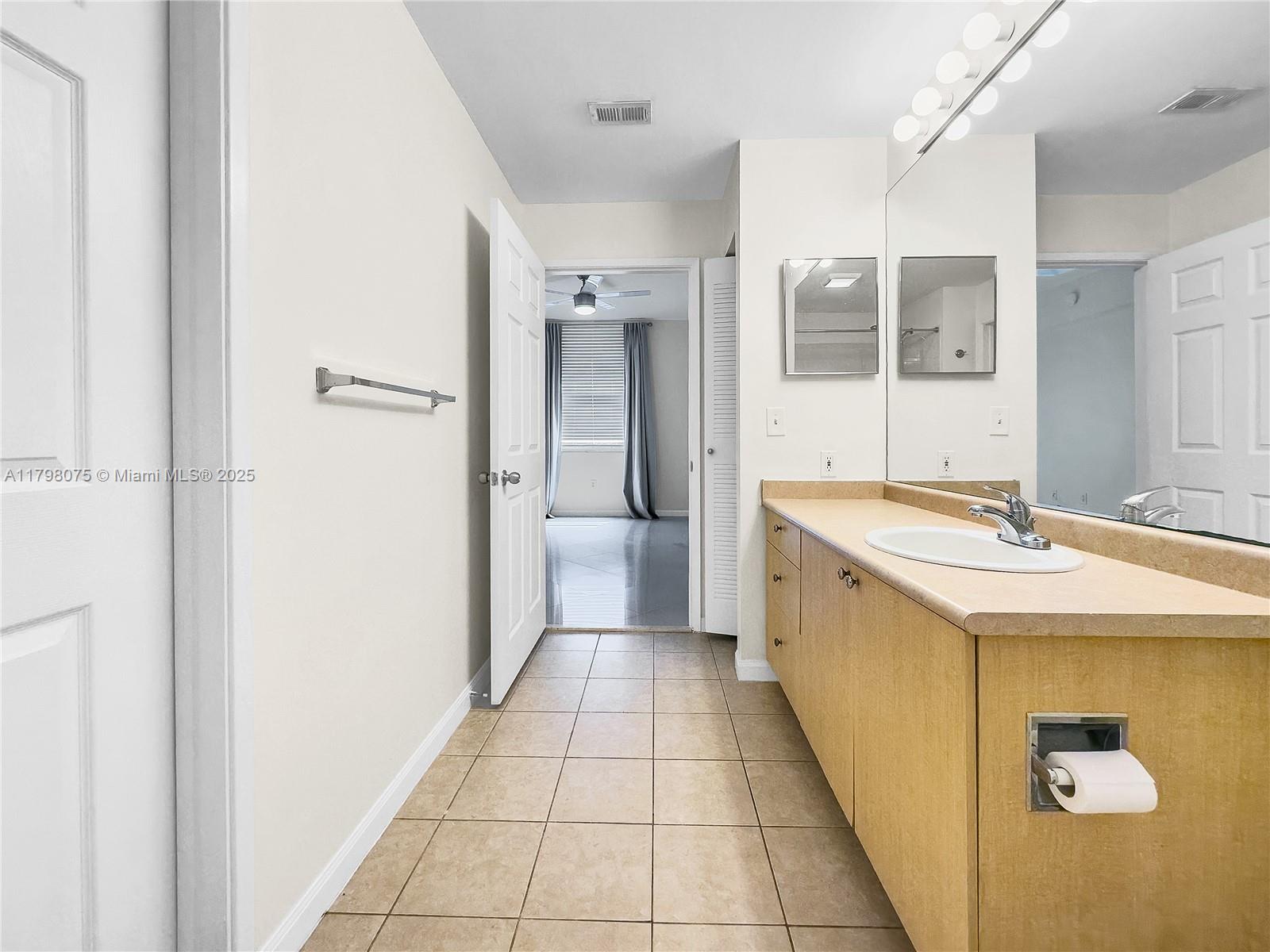 REGENT PARK CONDO - Residential