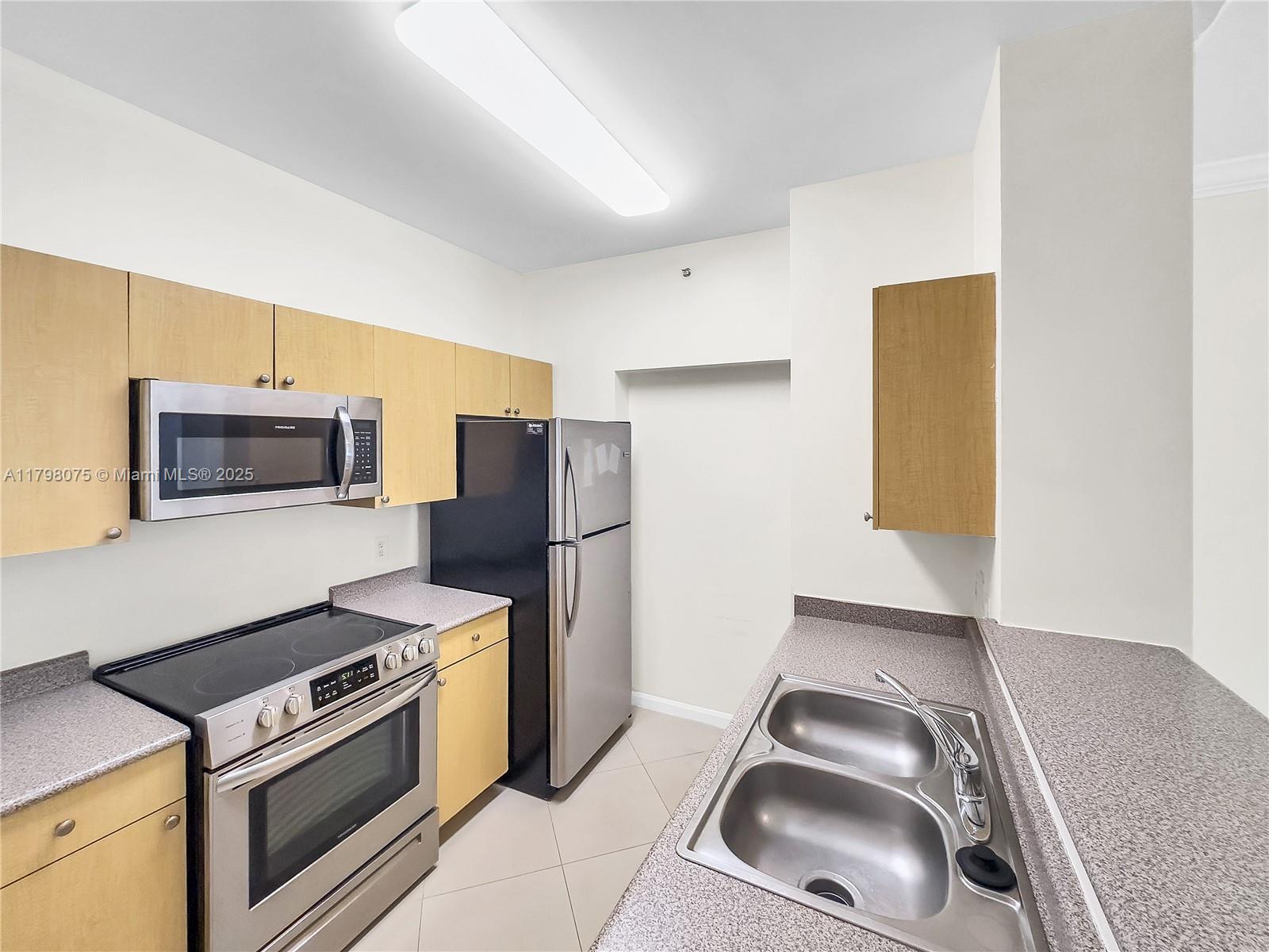 REGENT PARK CONDO - Residential