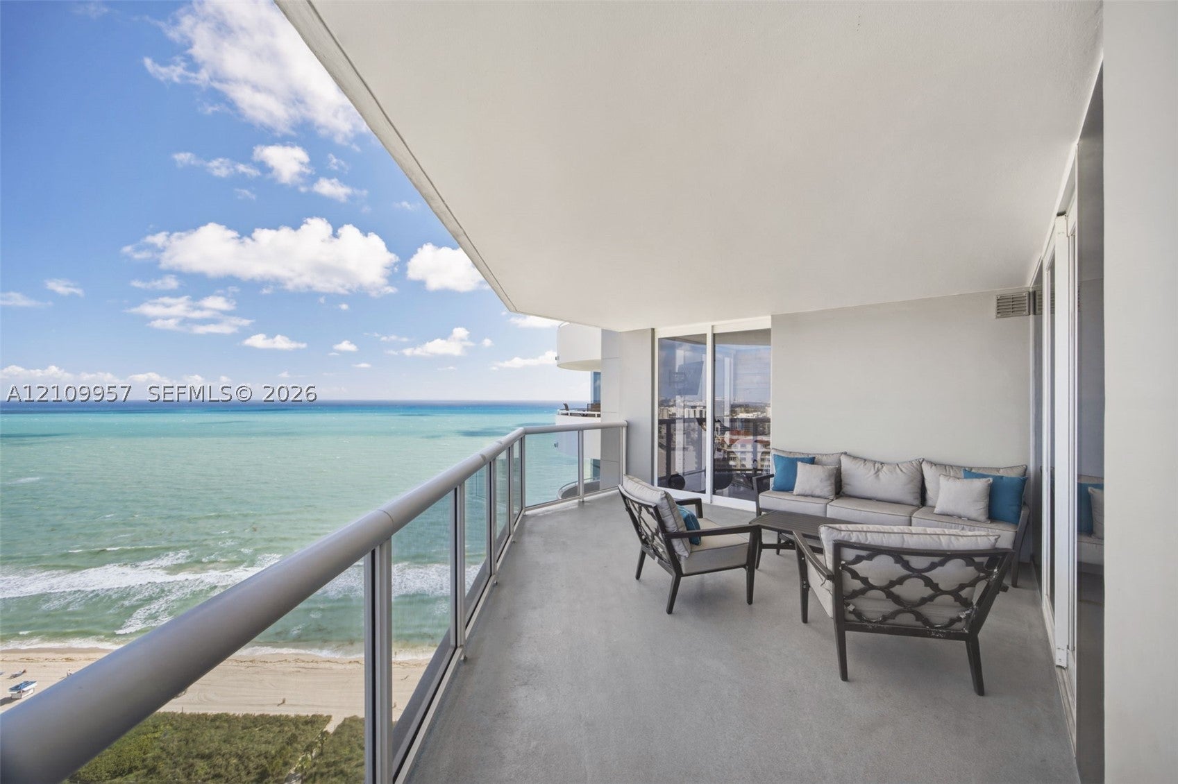 6301 Collins Ave 2908