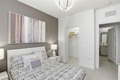 Tiny photo for 16122 SW 148th Ave, Miami, FL 33187 (MLS # A11975854)