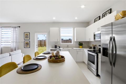 Tiny photo for 16122 SW 148th Ave, Miami, FL 33187 (MLS # A11975854)