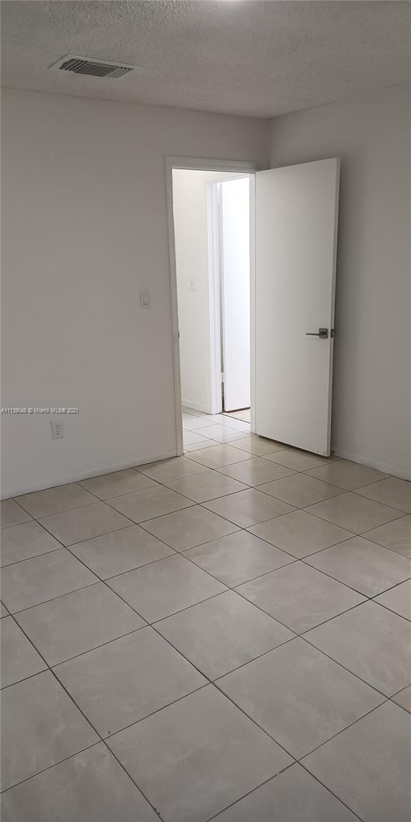 EVERGREEN HOMES VILLAS - Residential Lease