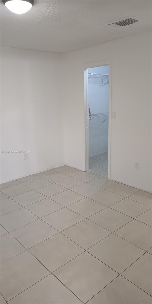 EVERGREEN HOMES VILLAS - Residential Lease