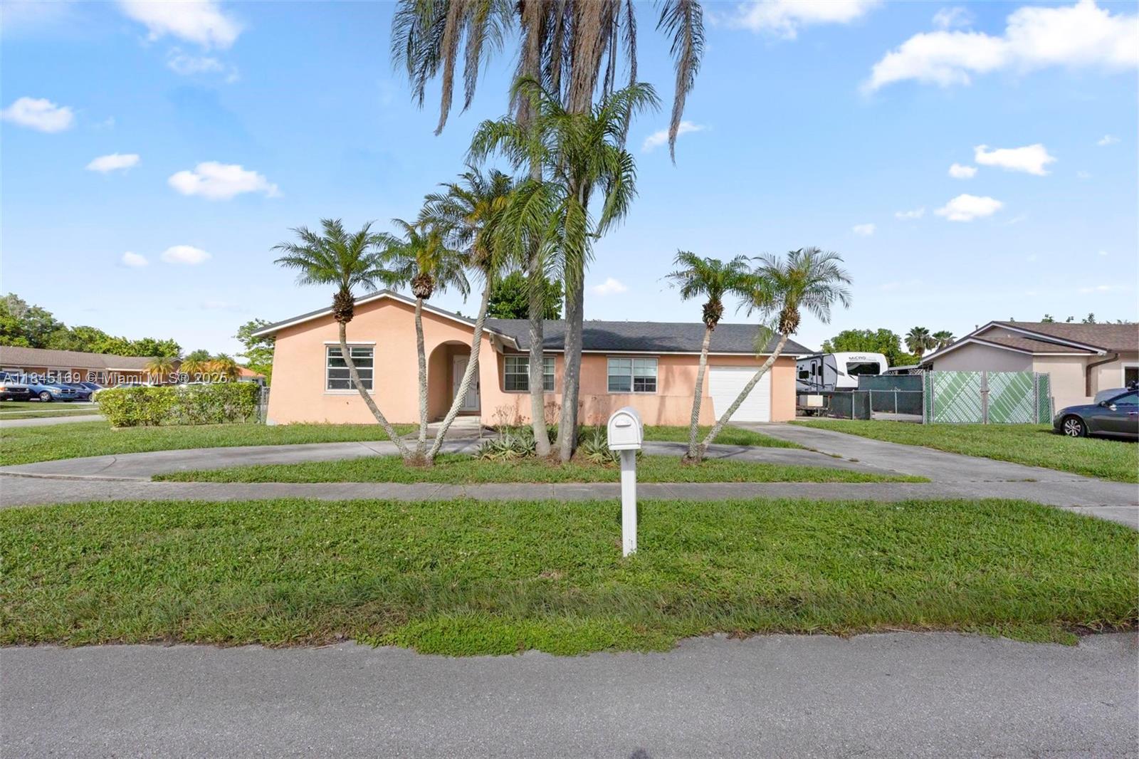 4211 SW 135th Ave