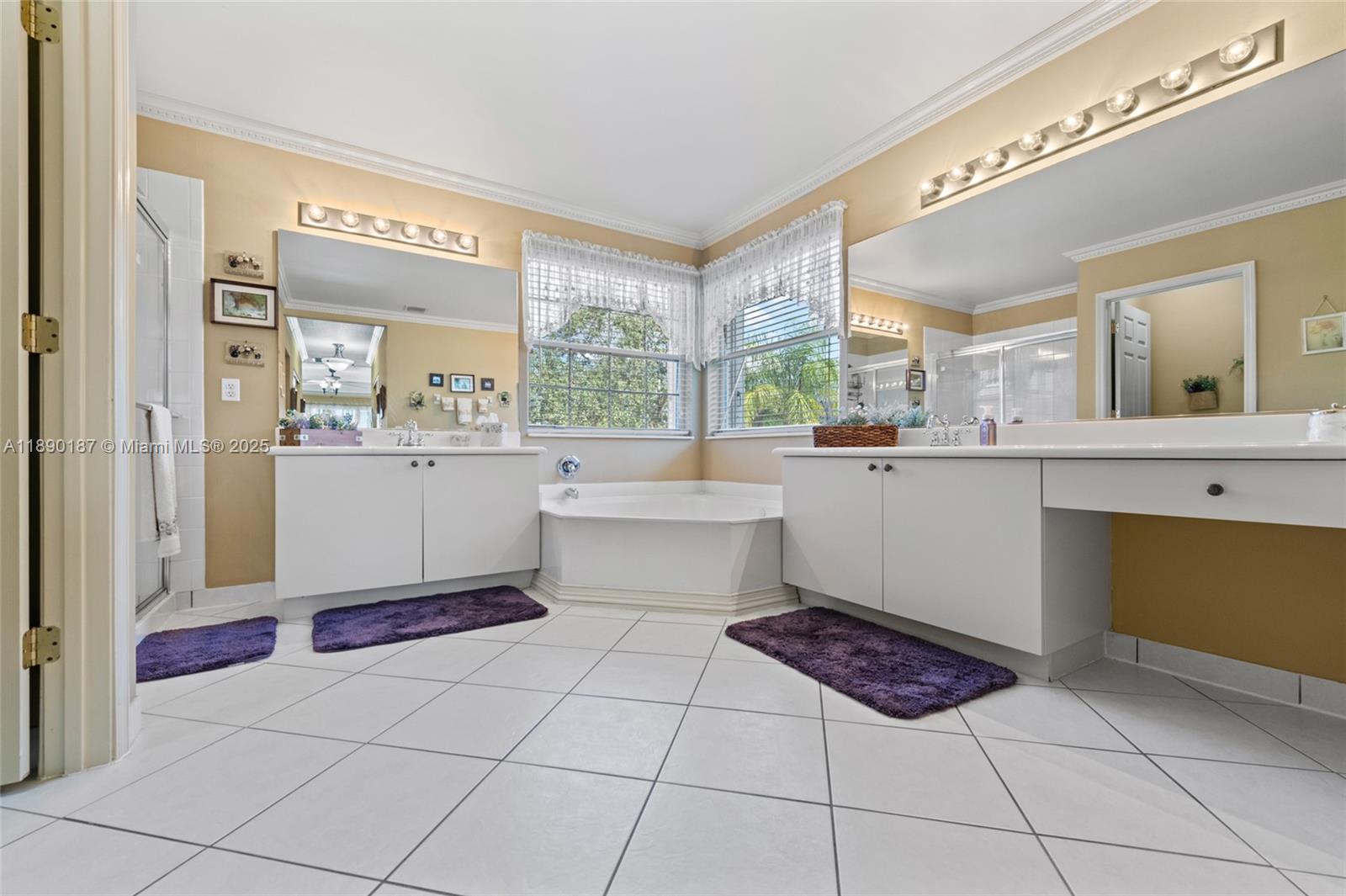 SILVER SHORES (PARCELS H - Residential