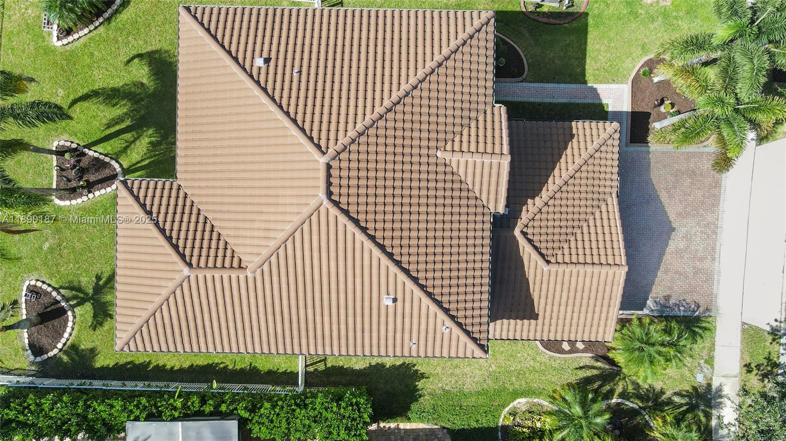 SILVER SHORES (PARCELS H - Residential