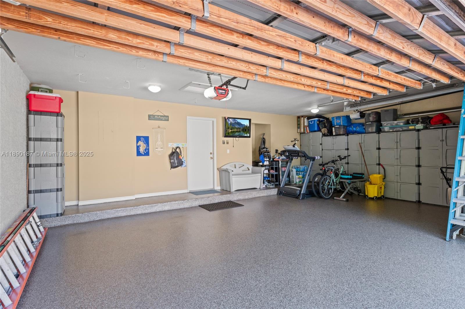 SILVER SHORES (PARCELS H - Residential
