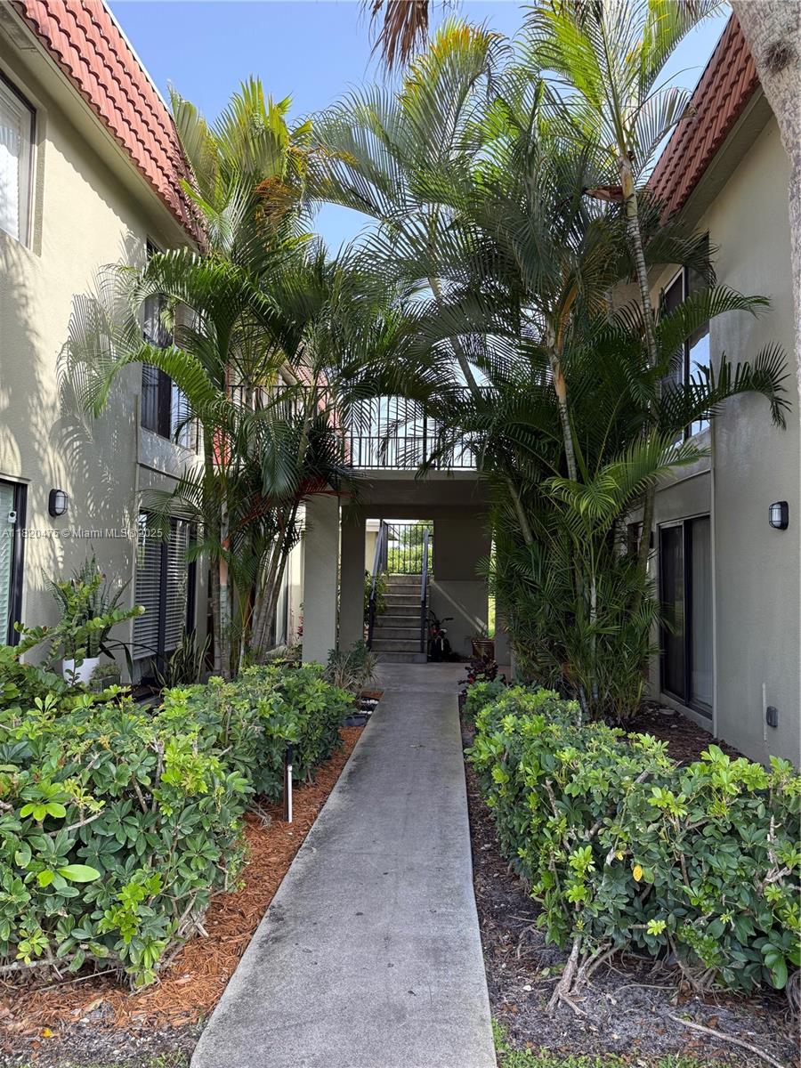 11392 Royal Palm Blvd 11392