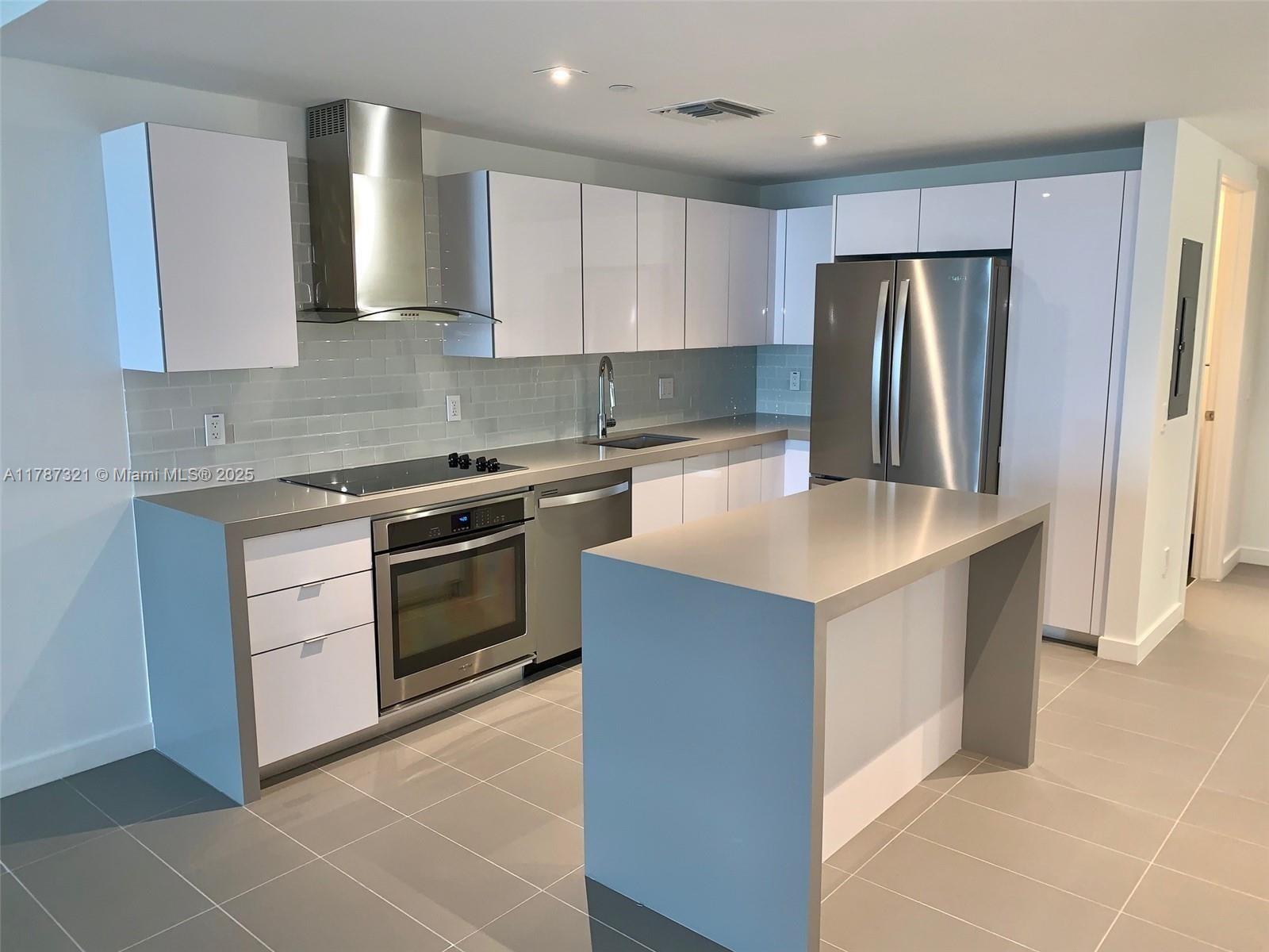 Rental Property at 1600 Ne 1st Ave 1401, Miami, Broward County, Florida - Bedrooms: 1 
Bathrooms: 2  - $3,300 MO.